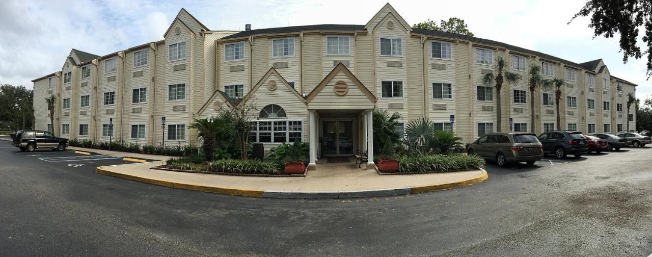 Hometown Inn & Suites Jacksonville Butler Blvd./Southpoint Exterior photo